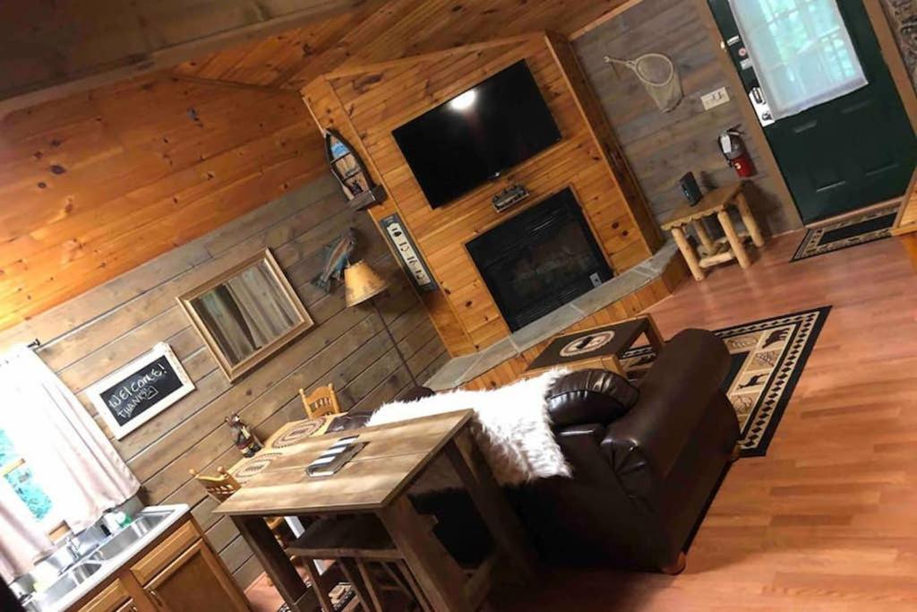The Fishing Hole Cabin - Sage Vacations Gatlinburg Extérieur photo